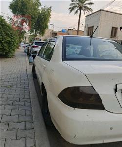 میتسوبیشی لانسەر